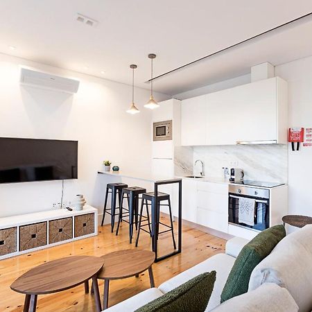 Wonderful Duplex W Private Patio & Ac By Lovelystay Porto Buitenkant foto