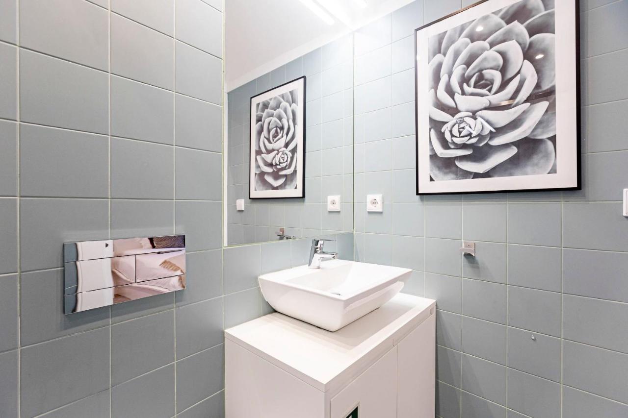 Wonderful Duplex W Private Patio & Ac By Lovelystay Porto Buitenkant foto